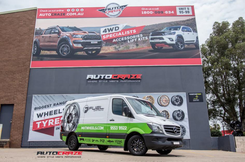 MERCEDES-VITO-MAVERICK-GLOSS-BLACK-MILLED-ACCENTS